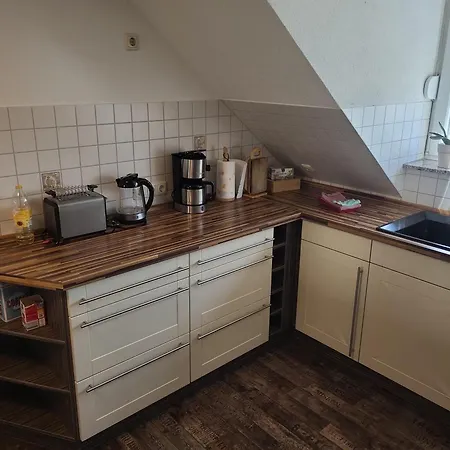 Gaeste- Und Monteurwohnung Im Dg In Mit Ac *