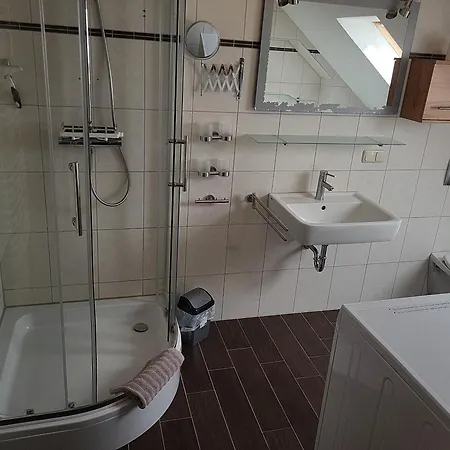 Gaeste- Und Monteurwohnung Im Dg In Mit Ac * Osterburg