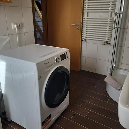 Gaeste- Und Monteurwohnung Im Dg In Mit Ac * Osterburg