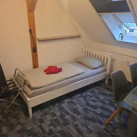 Gäste- Und Monteurwohnung Im Dg In Mit Ac Osterburg