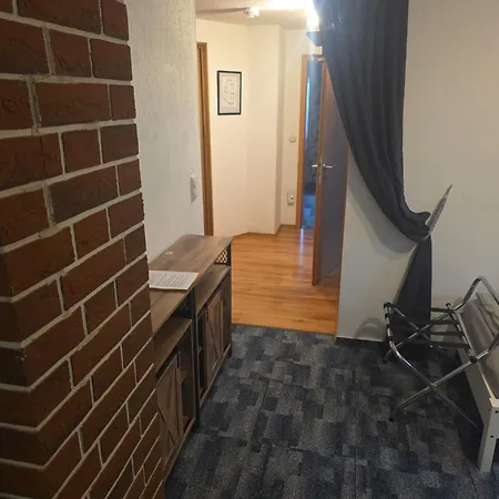 Gäste- Und Monteurwohnung Im Dg In Mit Ac Apartment *